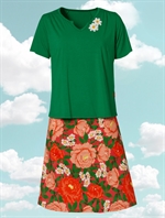 Sofias Daisies nederdel og Petras Daisies t-shirt fra du Milde